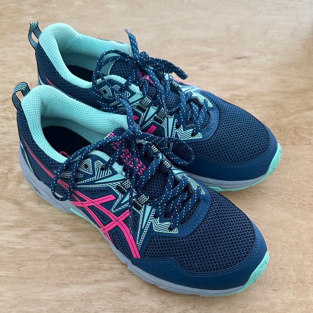 Women’s ASICS Gel Venture 8 Sneakers